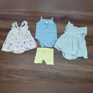 🪼Bundle of Baby Girl Ocean Themed Clothing SIZE: 6-9/9 Months🐚